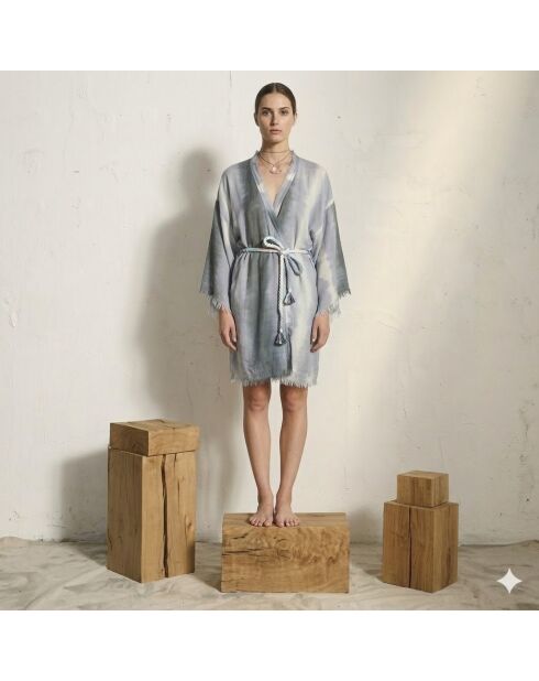 Kimono Rachel de longitud media anudado y teñido en combinación de nube de pashmina