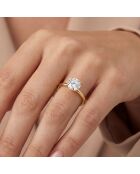 2.00 karaat Ely geelgouden synthetische diamantsolitaire