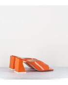 Pantoletten Tasha aus orangefarbenem Leder, Absatz 8 cm