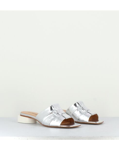Pantoletten Dahlia13 aus silberfarbenem Leder