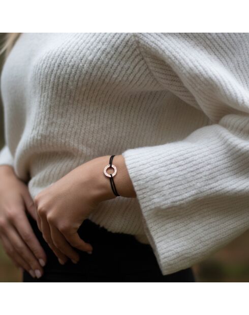 Gehämmertes/schwarzvergoldetes flaches Kreisarmband