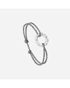 Flaches Kreis-Armband aus gehämmertem Silber/Grau