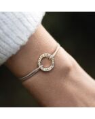 Pulsera circular plana en oro martillado, blanco y beige