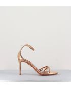 Sandalias de piel muy doradas