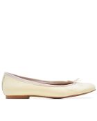 Beige leren ballerina's van Mariane