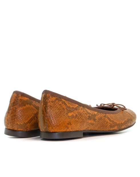 Deborah ballerina's van kokosleer