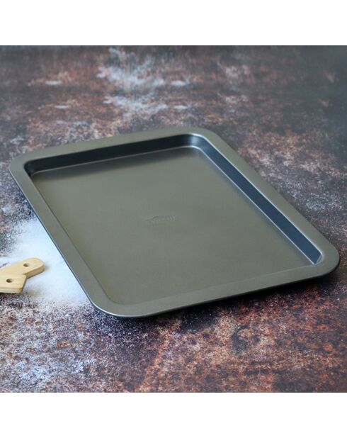Bandeja de horno Amandine en acero al carbono antiadherente negro - 38x27 cm