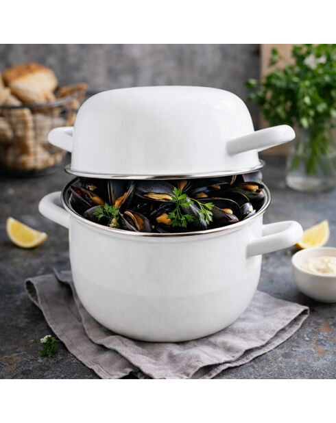 Mosselpot van wit geëmailleerd staal - D.18cm