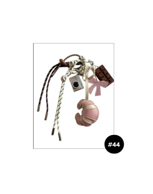 C3 #44 pinker Taschenanhänger