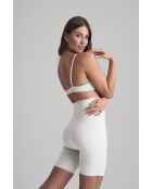 Short taille haute sculptant ivoire