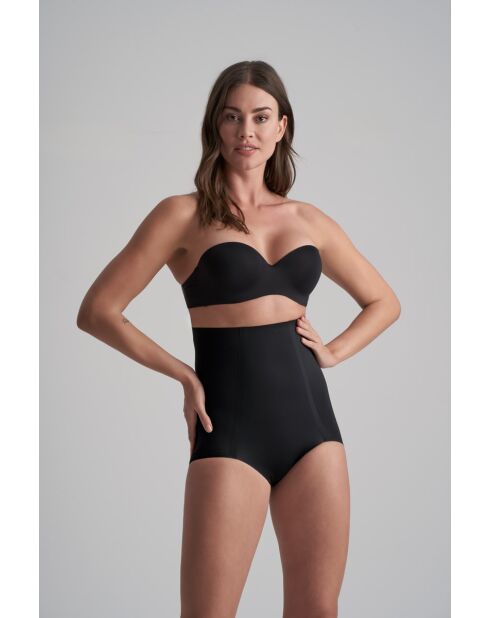 Braguita negra de cintura alta Smooth Essentials