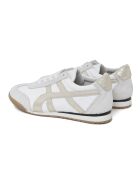 Baskets en cuir et en daim Chic blanches