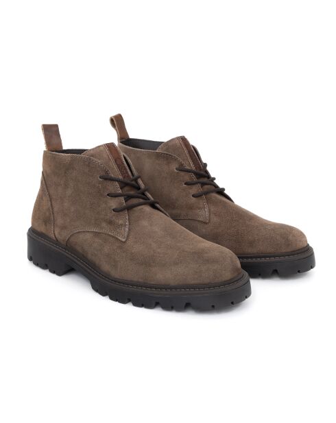 Braune Wildlederstiefel Serupe