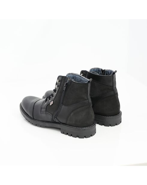 Schwarze Stiefel aus Veloursleder und Leder von Torvel