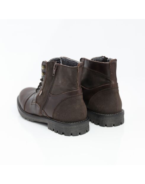 Braune Stiefel aus Veloursleder und Leder von Torvel