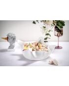 Großer Tafelaufsatz mit weißen Vorhängen