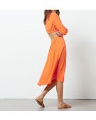 Orangefarbenes Hallo-Kleid