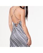 Camisón Reni estampado sobre fondo blanco