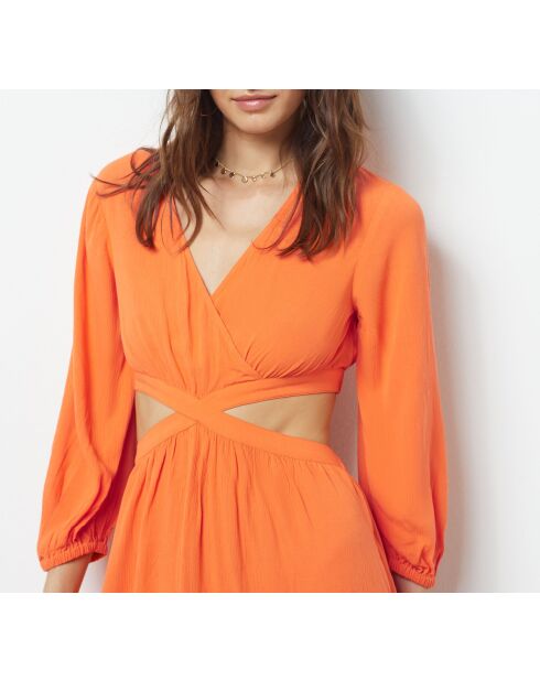 Orangefarbenes Hallo-Kleid