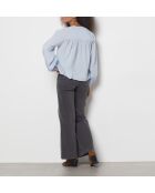 Una blusa blu azzurra Confiance