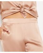 Parelachtige poederroze broek