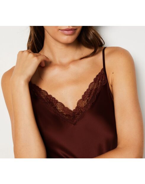 Nachthemd mit milchigem Burgundergranat