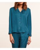 Beky shirt gedrukt op een groene achtergrond