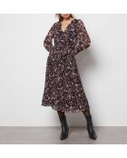 Pauline jurk gedrukt op een zwarte achtergrond