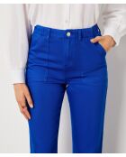 Dunkelrote Indigohose