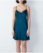 Melkachtig eendblauw nachtjapon