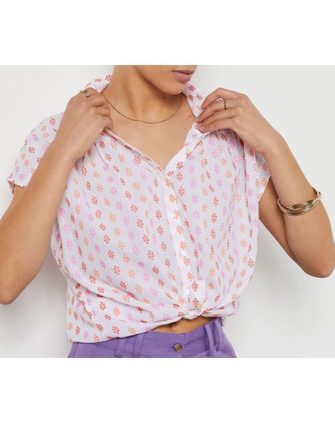 Faredo-shirt gedrukt op een ecru achtergrond