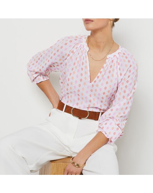 Blusa in jcq fared stampata su sfondo bianco