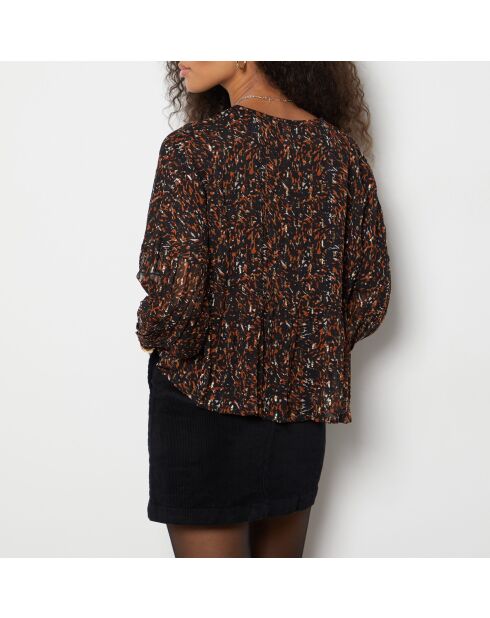 Noellie Bluse gedruckt auf braunem Hintergrund