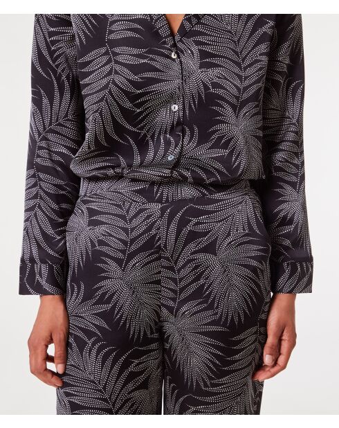 Nailea-broek gedrukt op een zwarte achtergrond