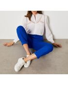 Dunkelrote Indigohose