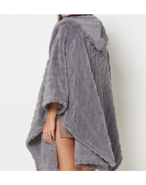 Poncho Nalane antracita