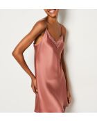 Melkachtig donker poederroze nachtjapon
