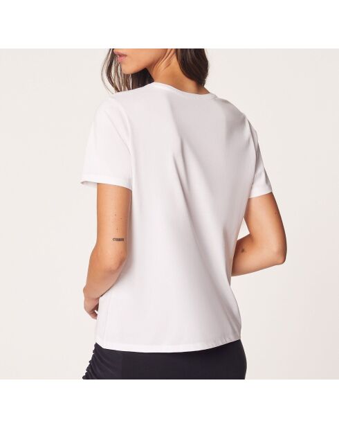 Maggie R wit t-shirt