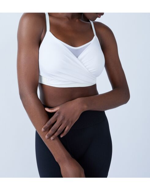 Sujetador blanco con aros Adapt