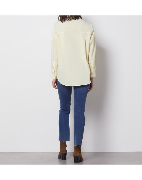 Een calinegeel zuurhemd