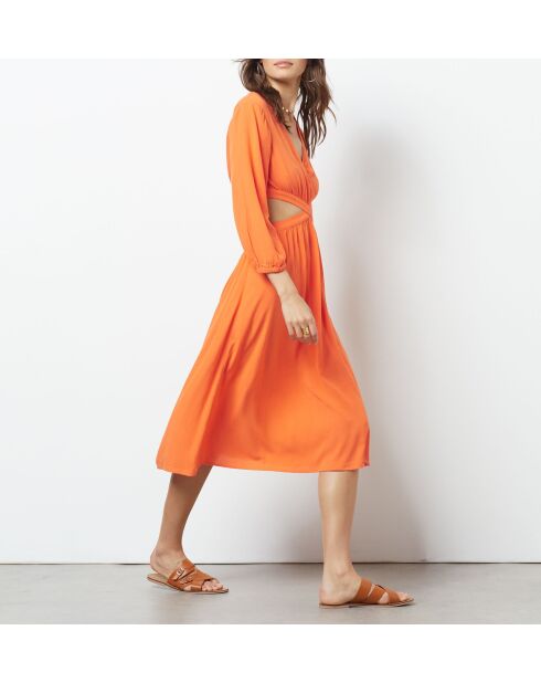 Orangefarbenes Hallo-Kleid