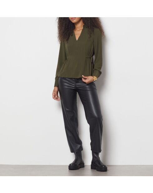 Een olijfkleurige blouse van Pepy Khaki