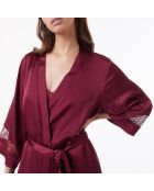 Burgunderfarbenes Negligé mit GranatmoTIV