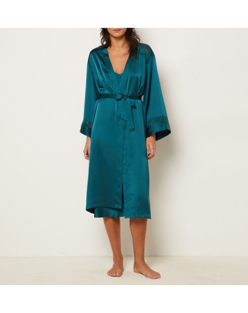 Bata grabada azul y verde