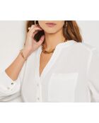 Een witte blouse van Maya