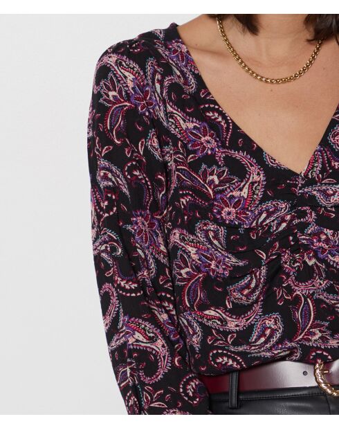 Ophelia blouse met print en paarse achtergrond