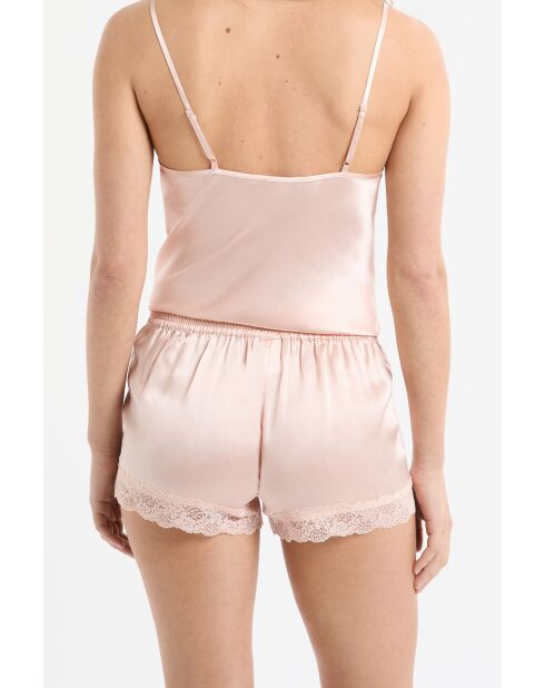 Milchige puderrosa Shorts