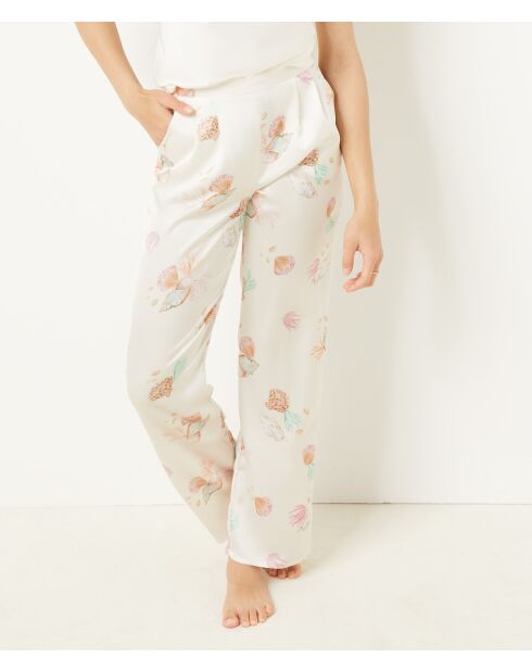 Pantaloni tailandesi stampati su sfondo bianco