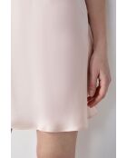 Milchrosafarbenes Nachthemd