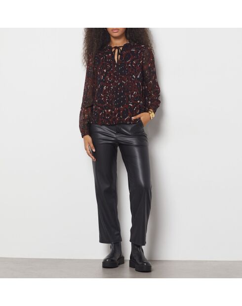 Nina Bluse gedruckt auf braunem Hintergrund